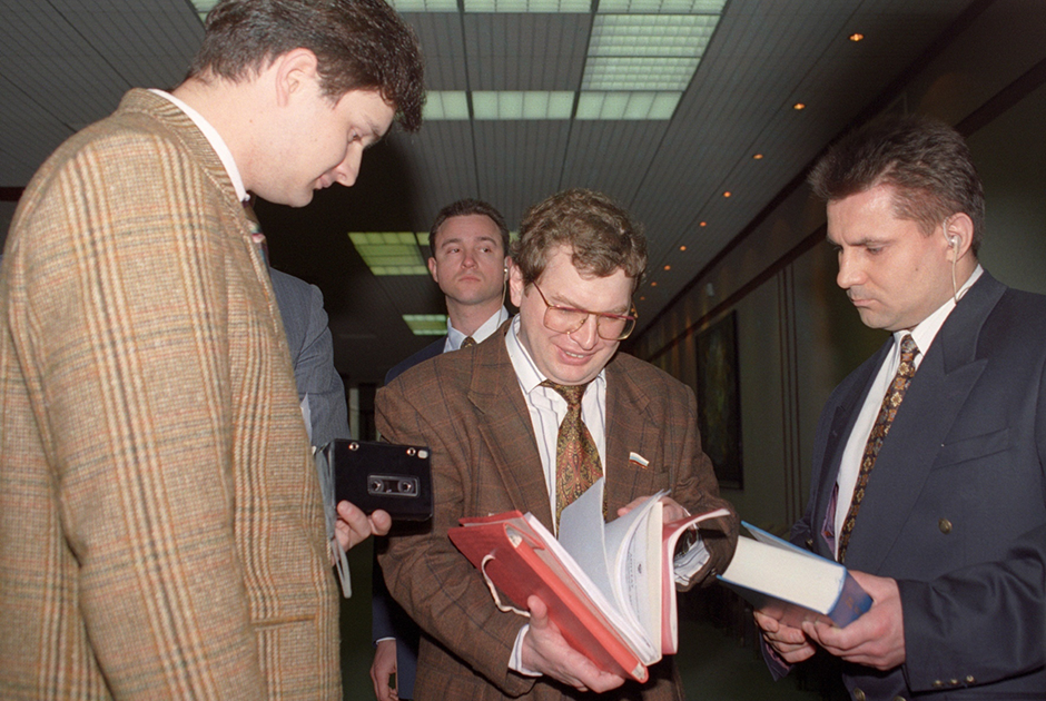 Внешне Сергей Мавроди производил довольно отталкивающее впечатление.