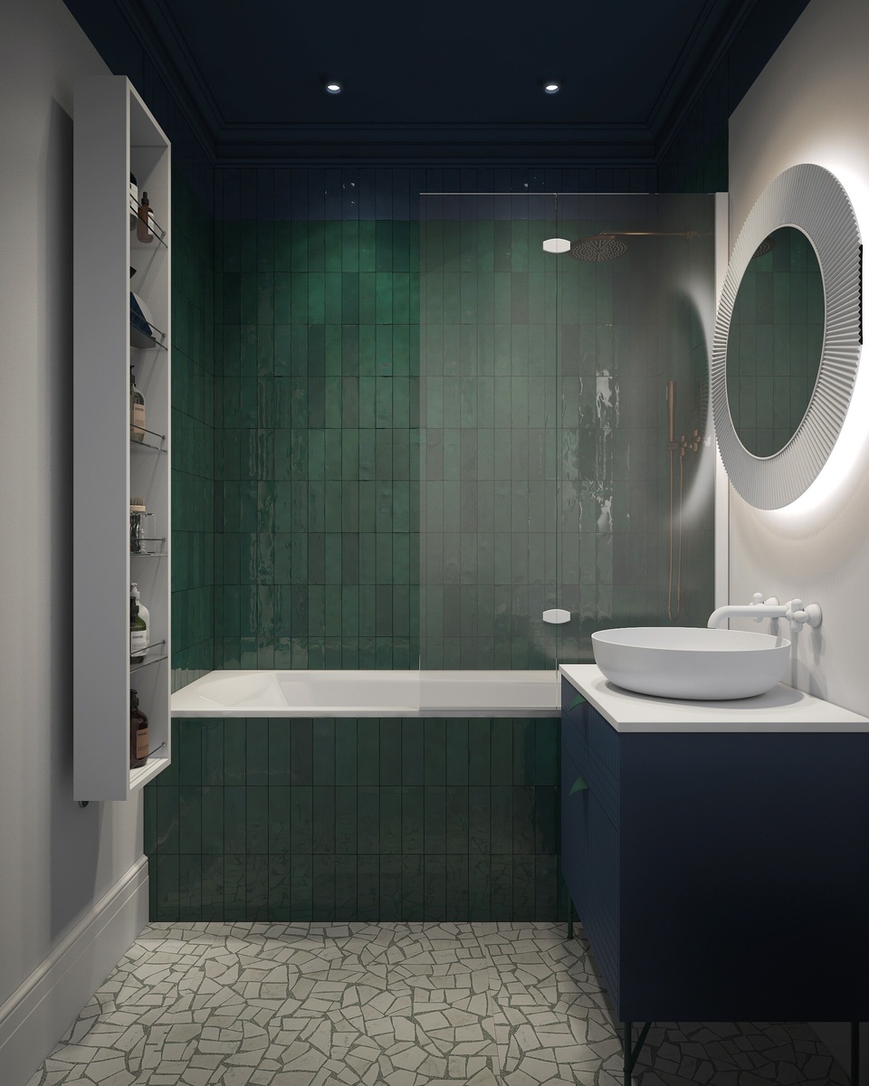 Демина Ксения, дизайнер, фото из открытых источников/ Шарма добавляет синий ряд плитки плавно переходящий в цветной потолок с широким плинтусом. Матовый фасад мебели соответственно темно-синего оттенка.