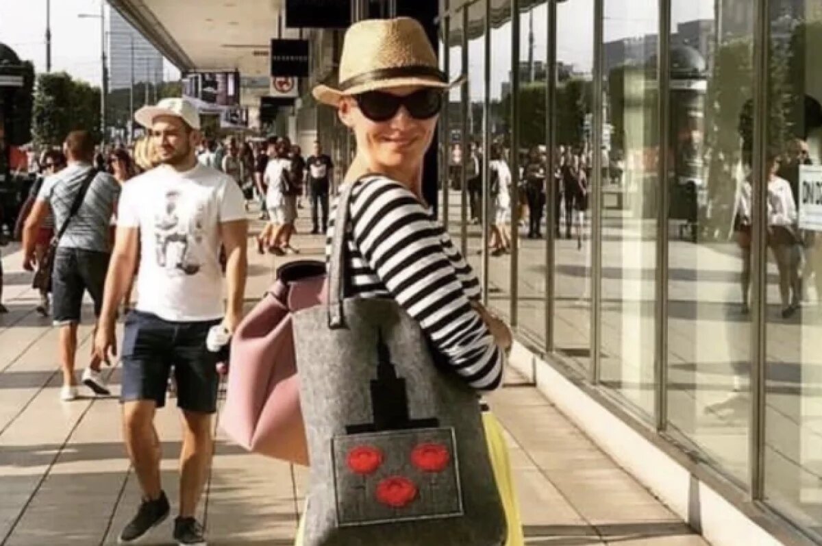    Елена Смирнова.