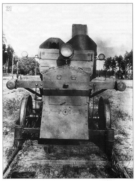 Бронедрезина Матваль собственной персоной. Фотография в свободном доступе.