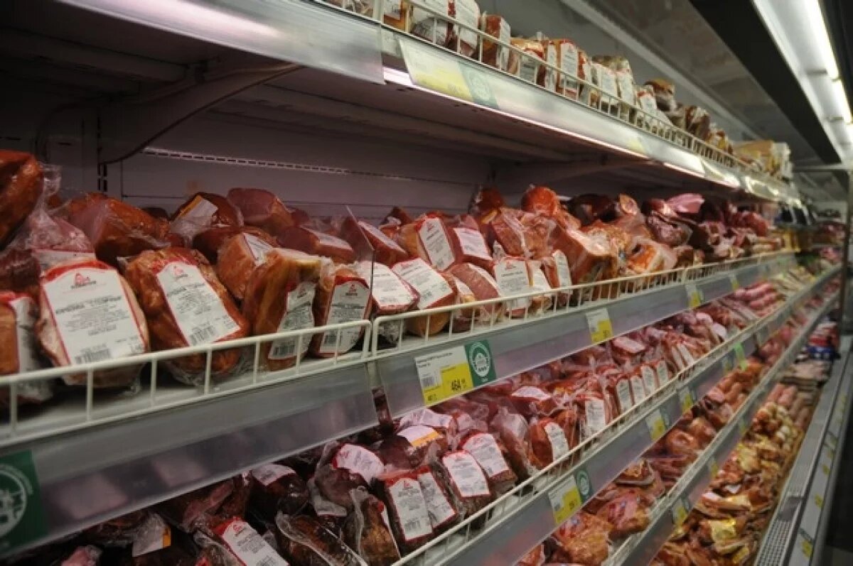    Сосиски и сардельки в регионе продаются по 645 рубля за килограмм.