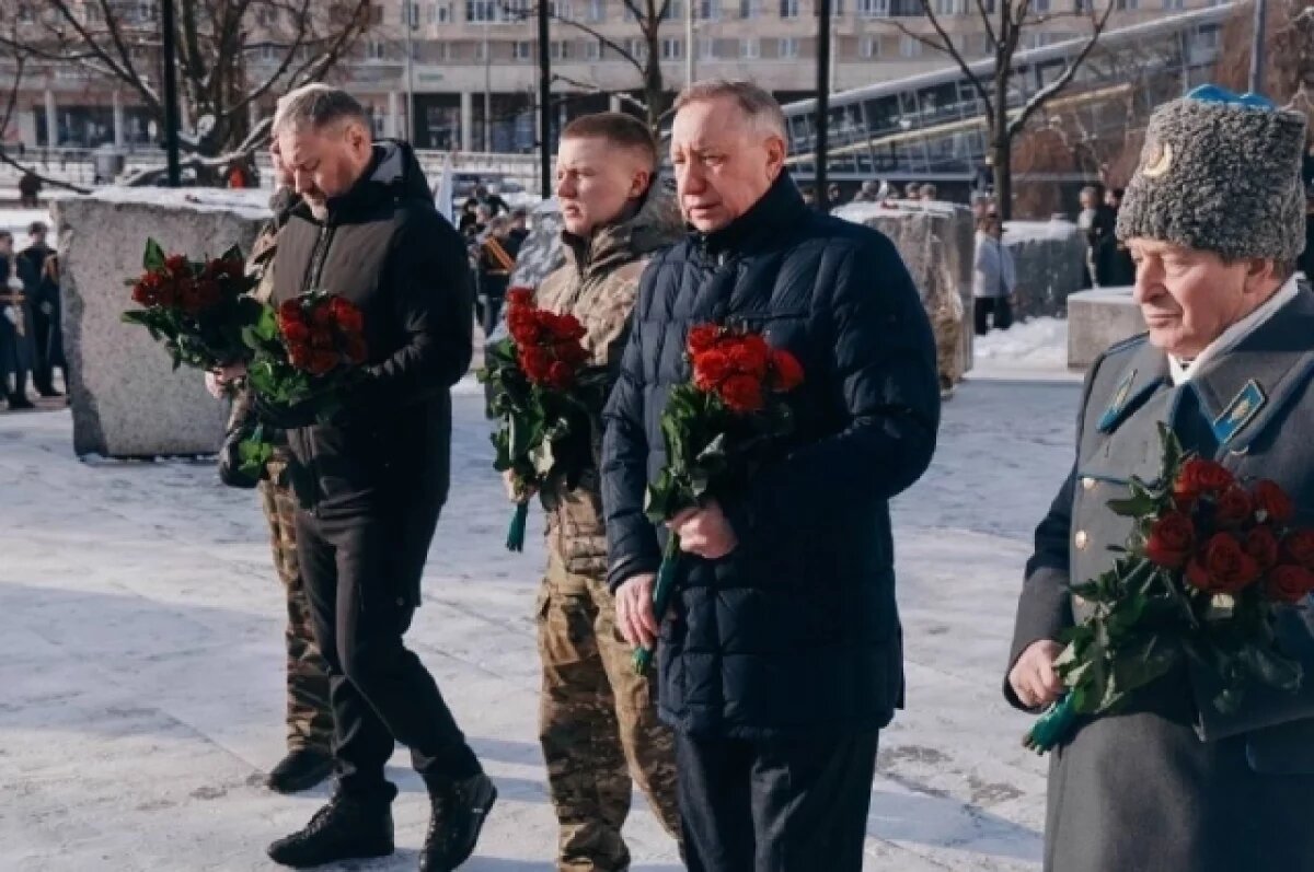    Губернатор Петербурга почтил память воинов-афганцев