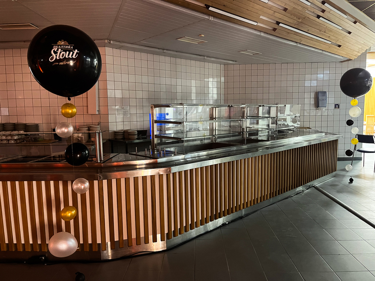 Линия раздачи →