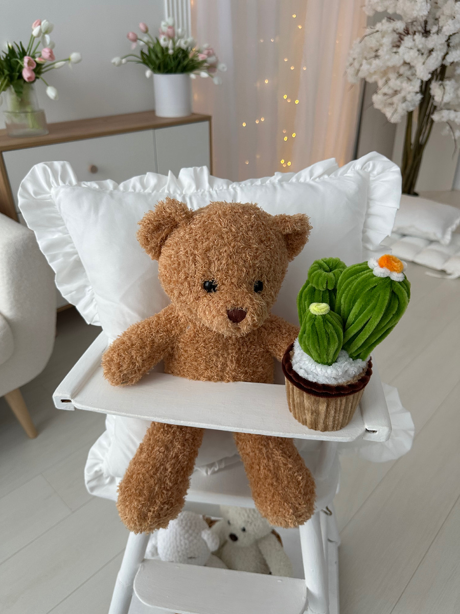 Продаваться будет кактус, не медведь. Но уж больно понравилось фото