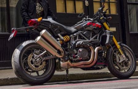 Великолепный образ с впечатляющим многотрубным шасси, двумя выхлопными трубами, двигателем V2...