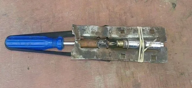 Грубее некуда. (Фото из открытых/свободных источников, авторы - South African Police Service)