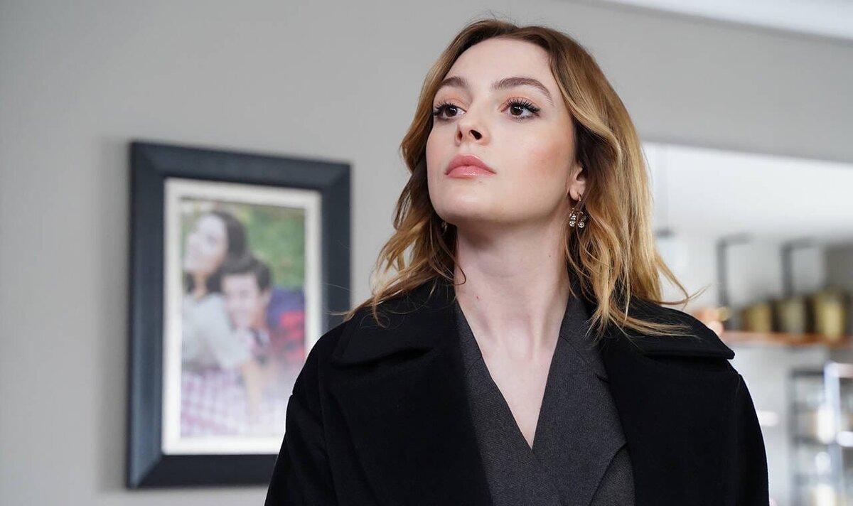 Мелис Сезен