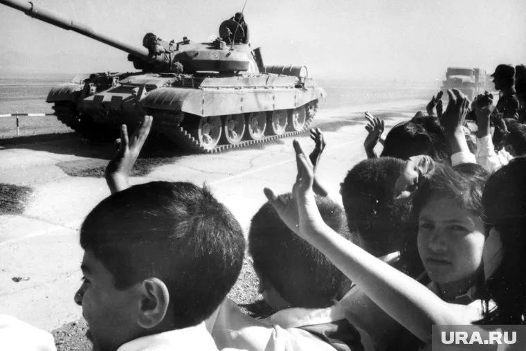 В РФ отмечают День памяти воинов-интернационалистов
Фото: Неизвестен/wikipedia.org/Общественное достояние