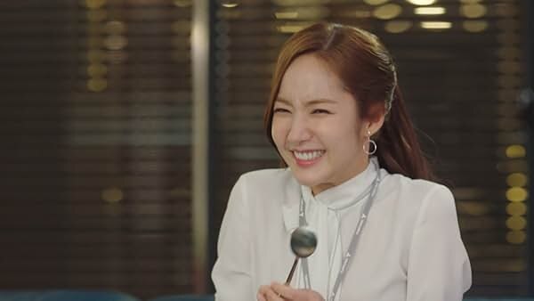 Радость крейского сценариста, придумавшего очередной ромком о Красавице и Чудище.