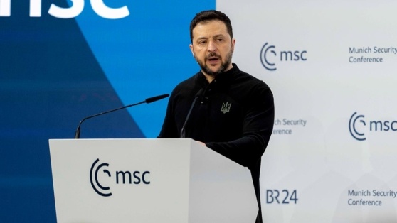    Зеленскому не позволили выступать на украинском языке в Мюнхене Виктория Шварц