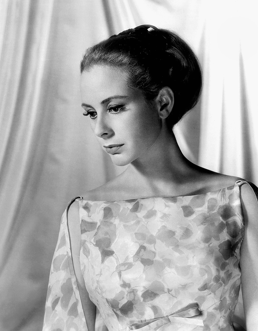 Женевьев Паж, 1 мая 1963 г.