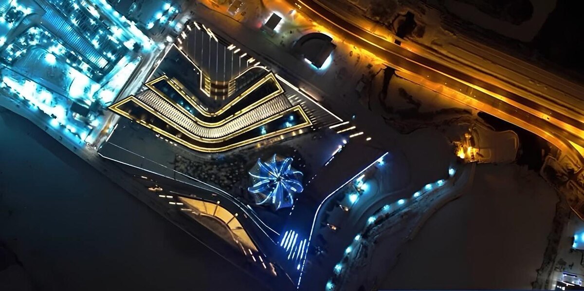    Фото: t.me/lakhtacenter