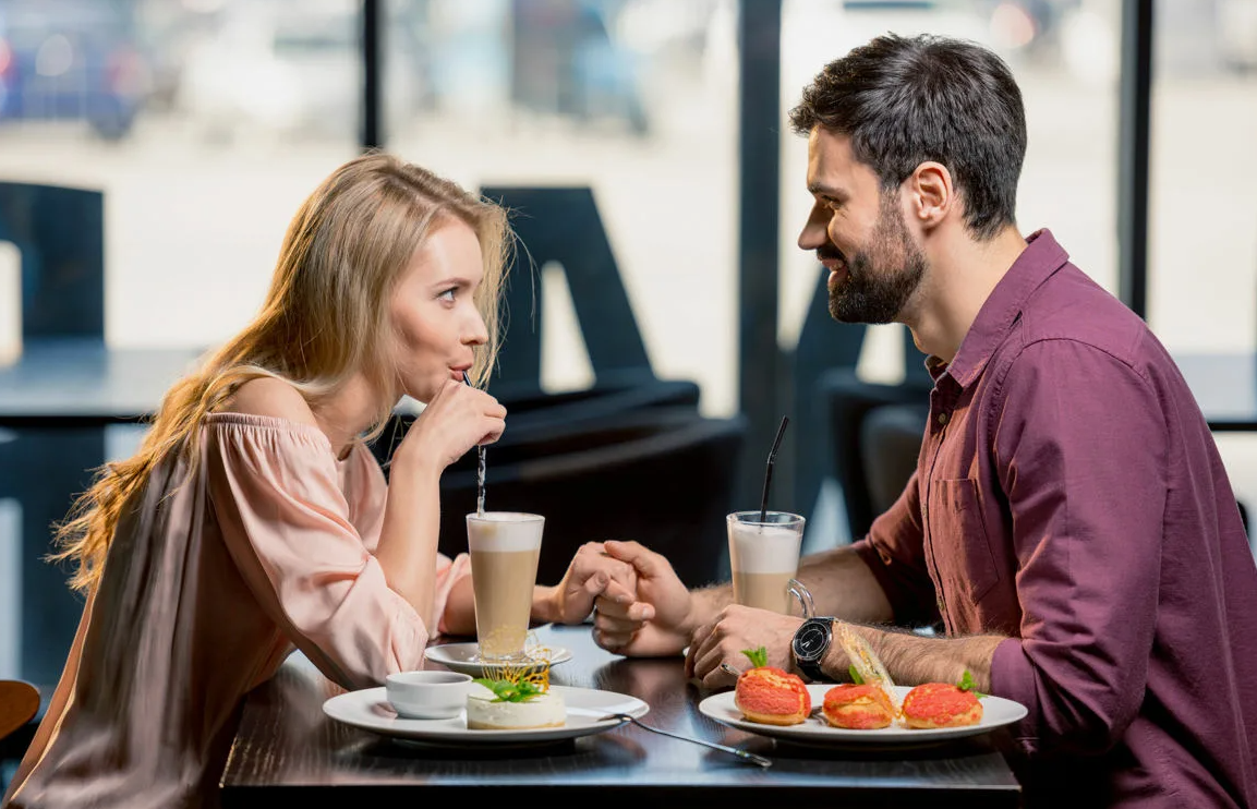 Вместо допроса – легкая интрига.