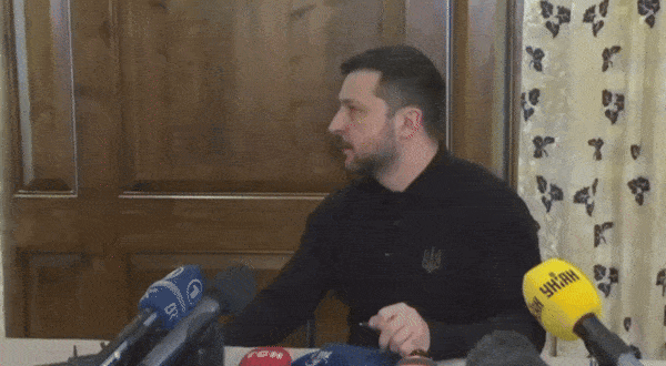 Зеленский требует, чтобы Америка оставалась на стороне Украины, Вашингтон не должен поддерживать Россию. Видео: ТГ-канал "Пул №3"