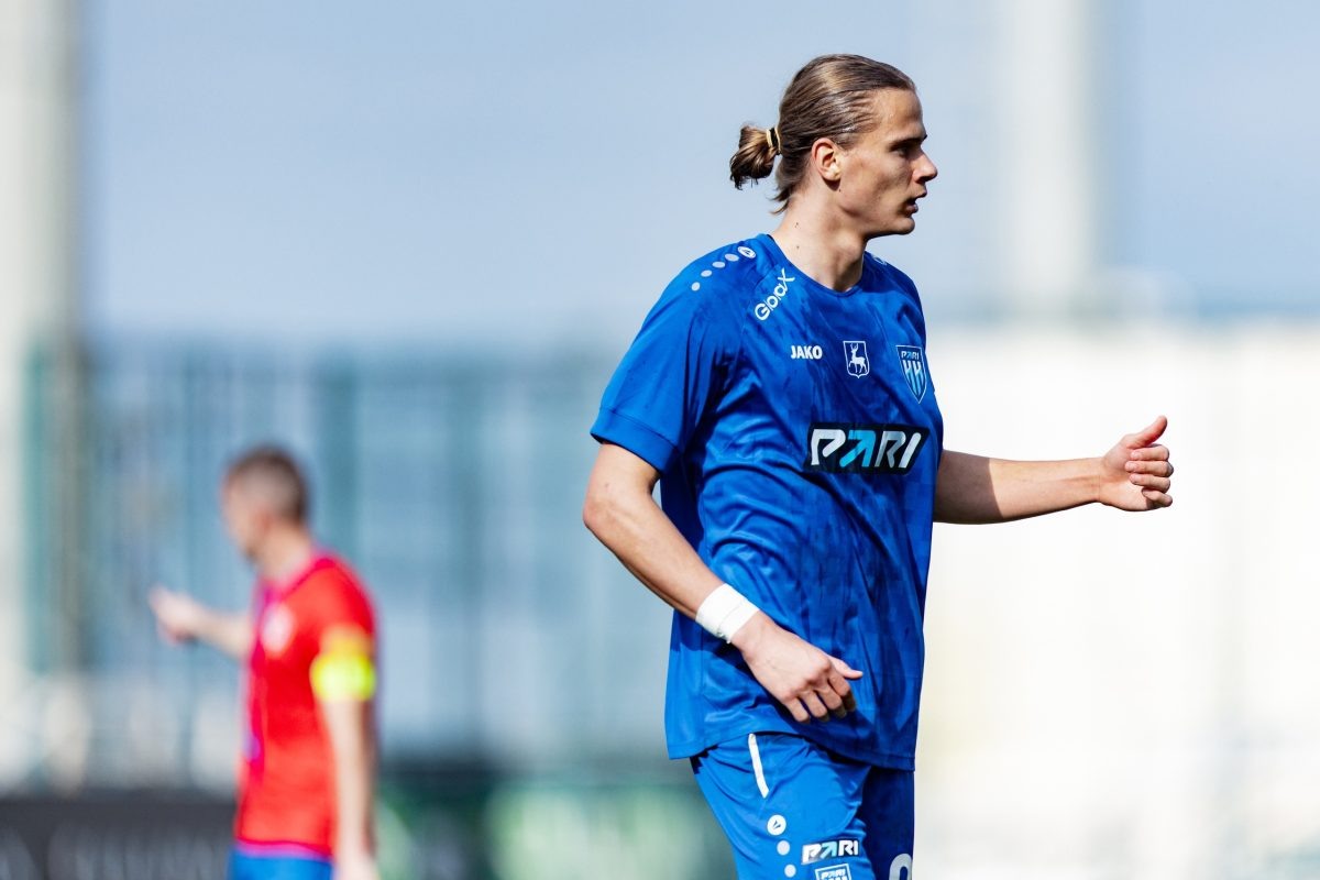    Арендованный у \