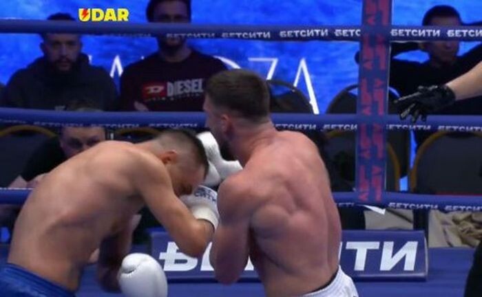 Андрей Гончаров справа. Скриншот с видео телеканала «Удар»