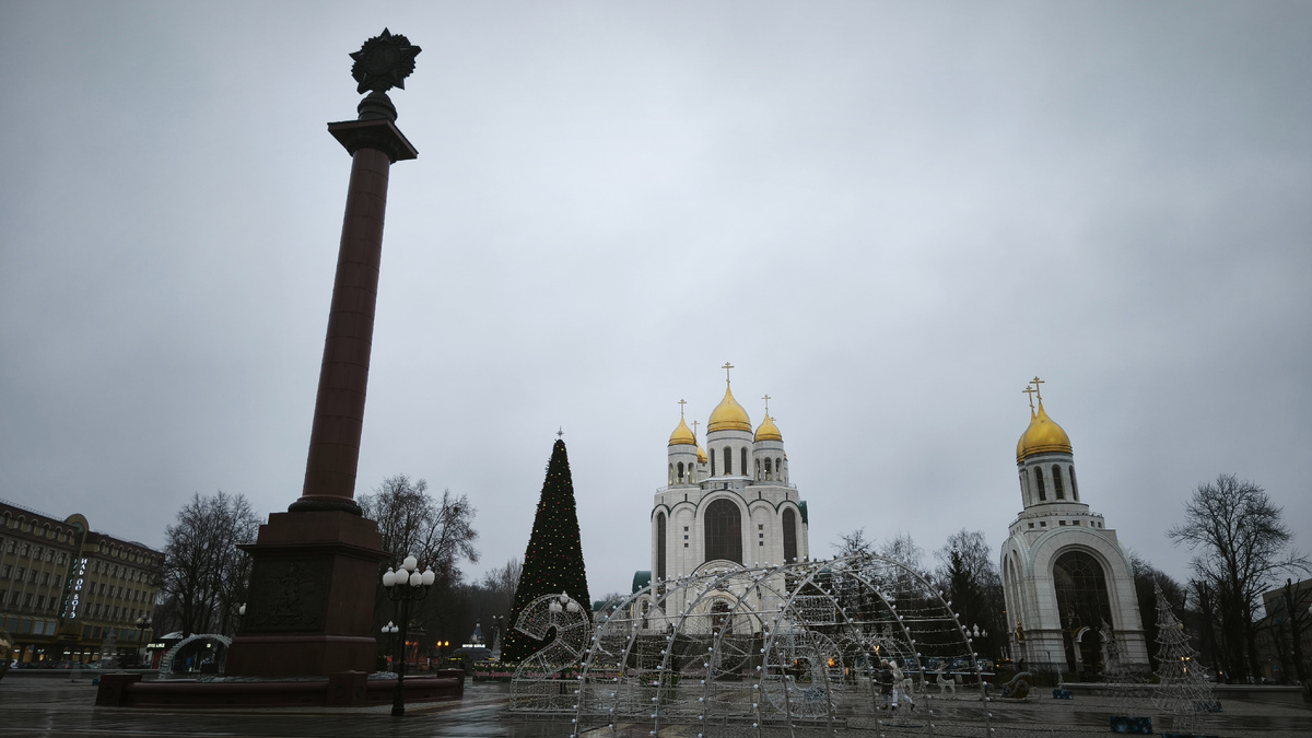 Площадь Победы в Калининграде, 18 января 2025 года. Листайте ▶▶▶