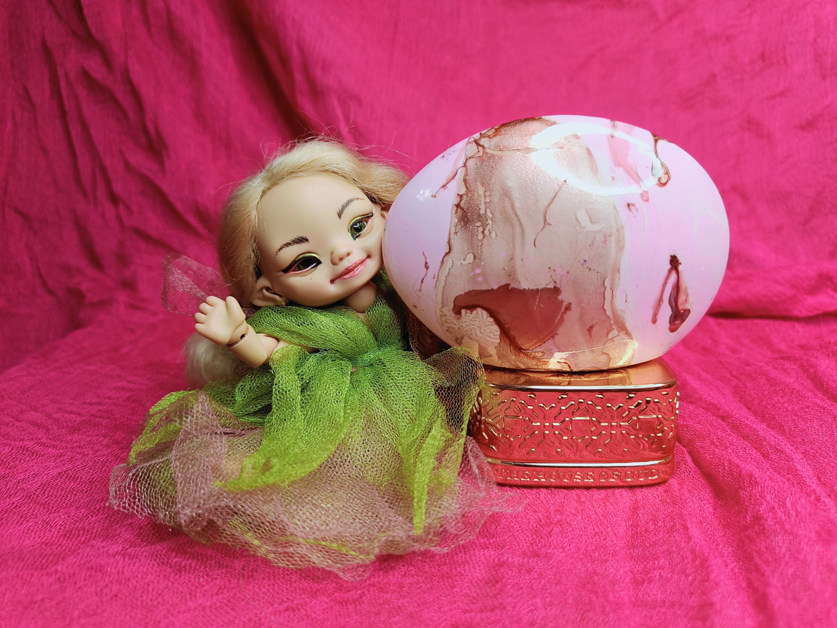 Земля не шар, она имеет форму флакона The house of oud!