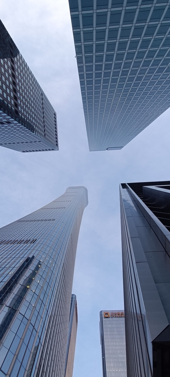 Небоскрёб Чайна-Цзунь, 528 м входит в 10-ку самых высоких зданий мира