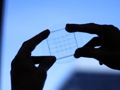    Новый интеллектуальный датчик упрощает контроль за ранами