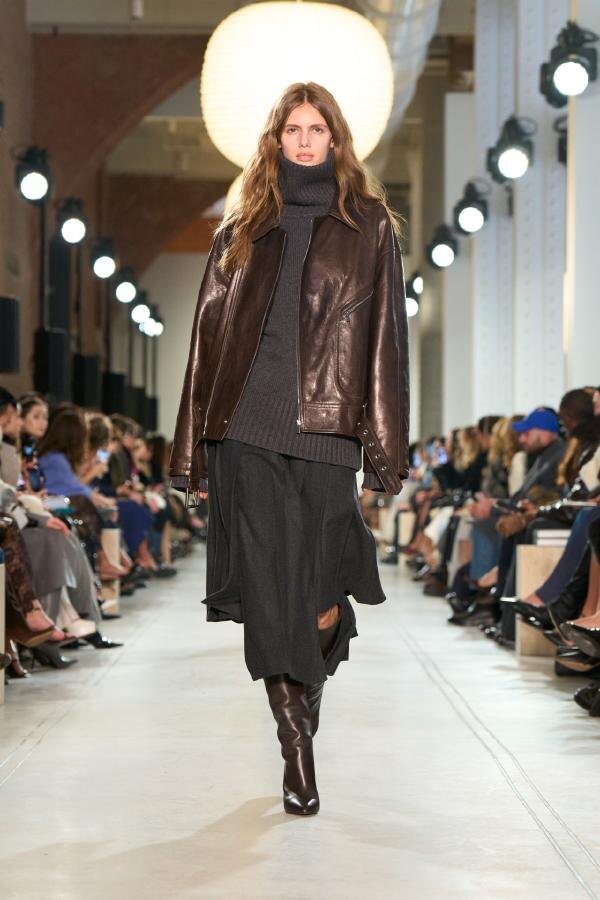 Michael Kors осень-зима 2025-2026 на Неделе моды в Нью-Йорке  «11» февраля 2025 года.