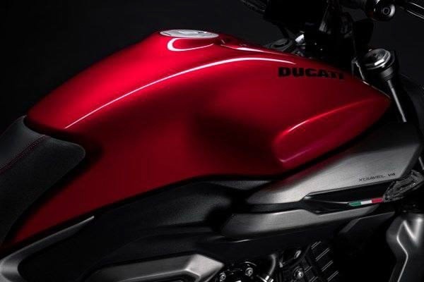 Ducati добавляют мощности в линейку круизеров с новой моделью XDiavel V4