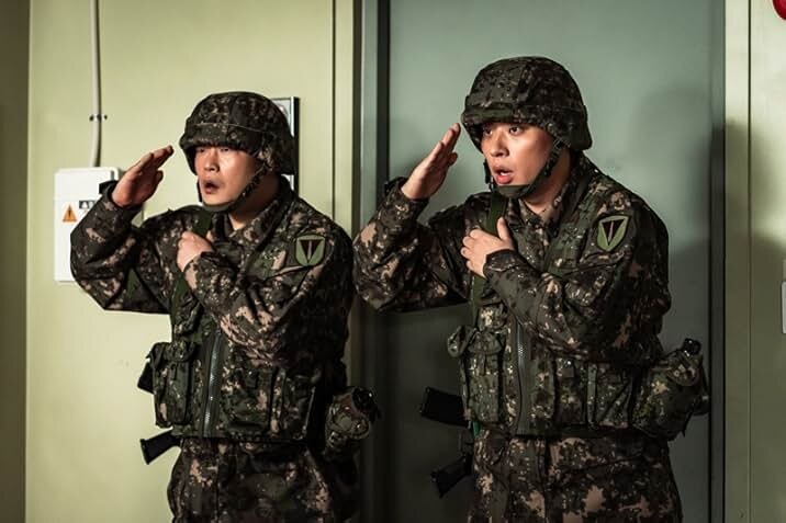 Кадр: Bound Entertainment