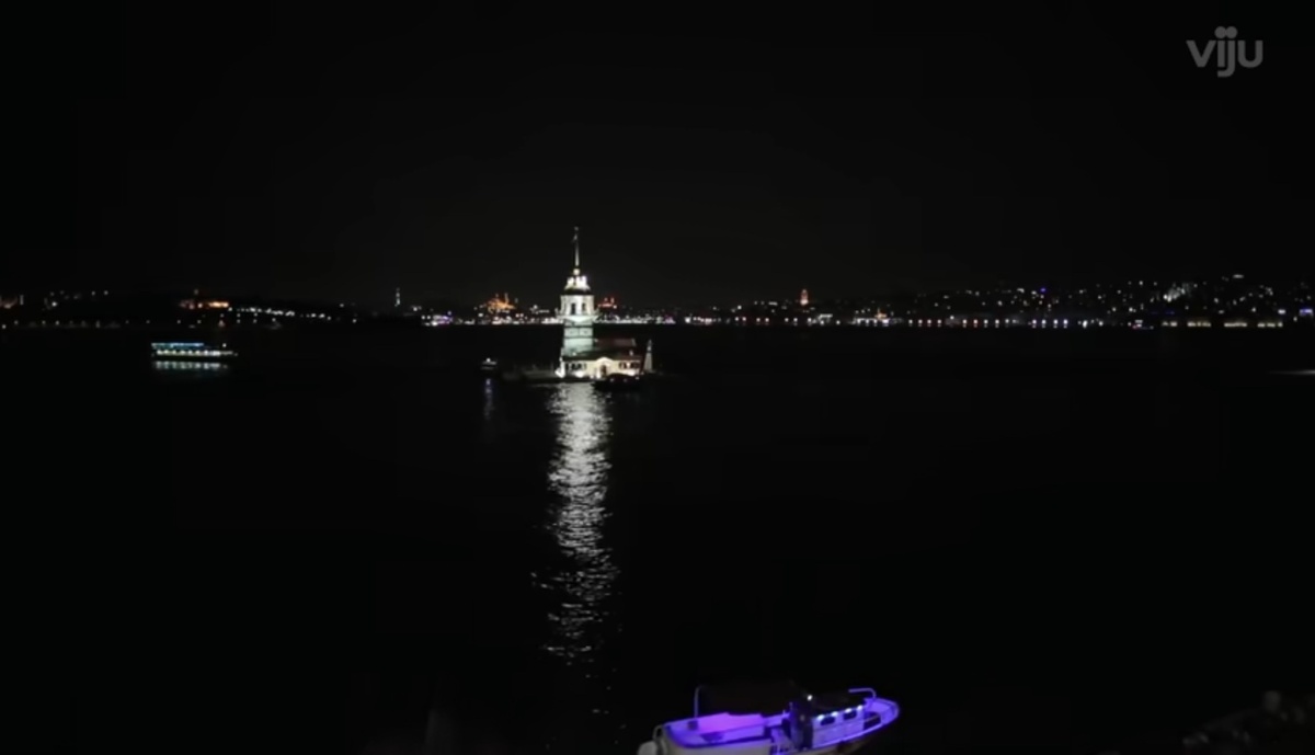 И вечерний город чудесен