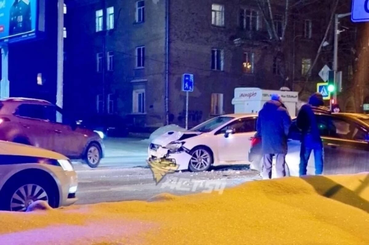    Водителя «Хендай» с травмами увезли в больницу после ДТП в Новосибирске