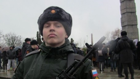 Сергей Иванов, 19 лет, Сергиев Посад,
Балтийский ВМФ, 7 ОМСП, инженерно-сапёрное подразделение, Калининград 