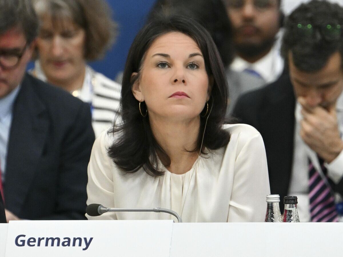   Глава МИД Германии Анналена Бербок во время пленарного заседания Совета глав МИД стран ОБСЕ на Мальте© AP Photo / Alberto Pizzoli
