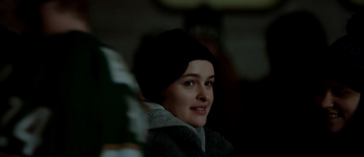 Кадр из тизера к сериалу "Медвежий угол" 2020 г. Режиссер 
Петер Гренлунд. Швеция