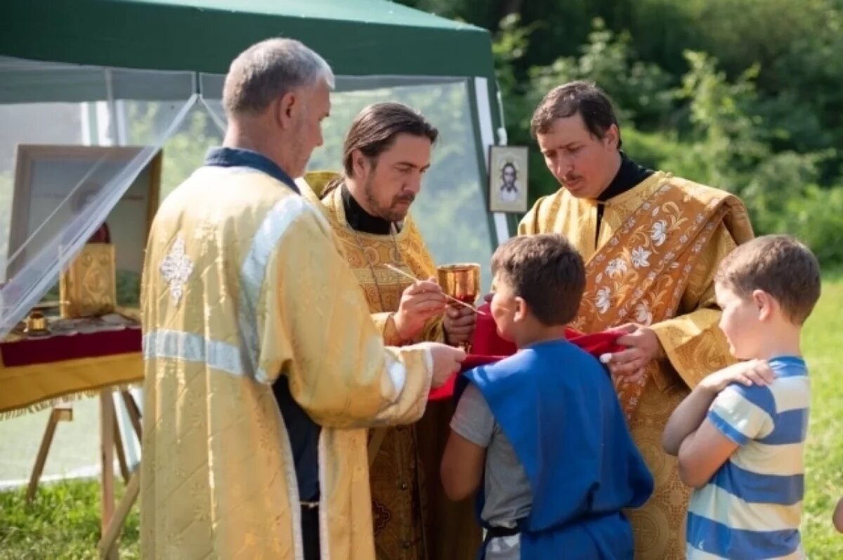    Отец Андрей десять лет служит в церкви Введения во храм Пресвятой Богородицы в Сосновоборске.