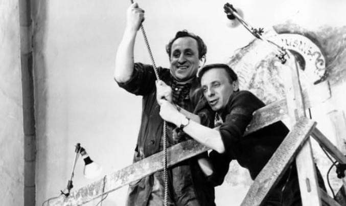 Пролистните изображение, чтобы увидеть следующий кадр из фильма «Где третий король» (1967)