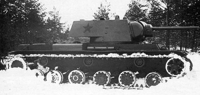 Танк КВ-1 с зав. номером М-9694, на котором проводили испытания пушки Ф-34