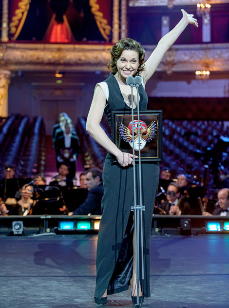 Национальная театральная премия "Золотая маска" за роль в мюзикле "Кабаре".Фото -Яндекс-картинки