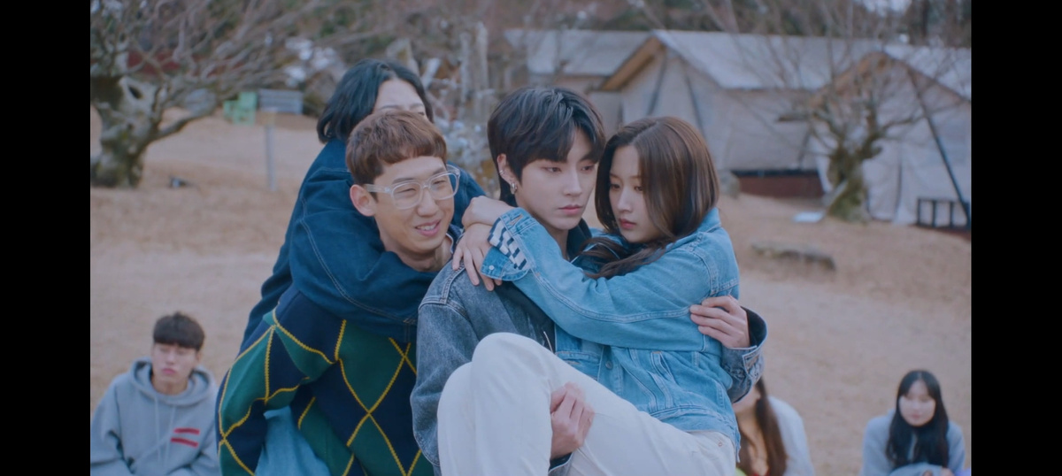 Кадр из дорамы. 