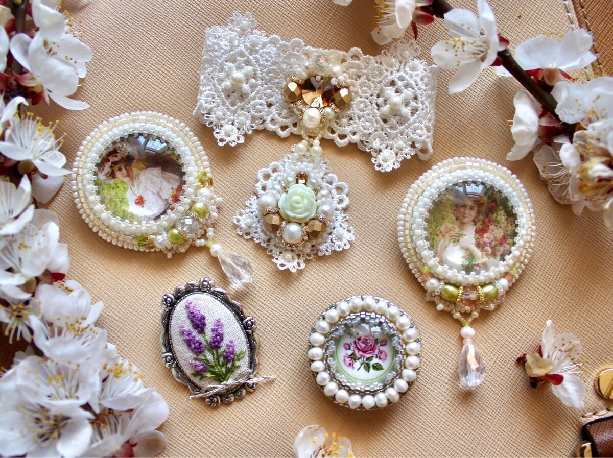    Магия бисера: как я создала свою первую брошь