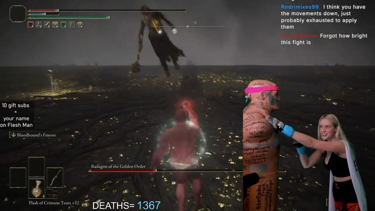    Стримерша забила всех боссов в Elden Ring, играя на боксёрском манекене