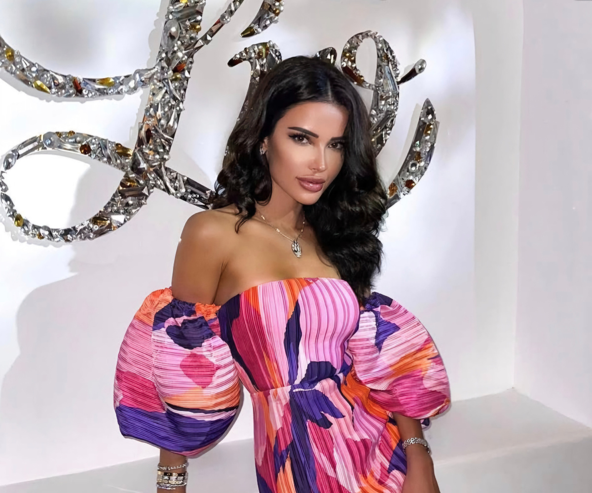 Здесь и далее фото взяты с личного профиля Яны Орфеевой в открытом доступе. Правообладатель фото - Яна Василенко (Орфеева)