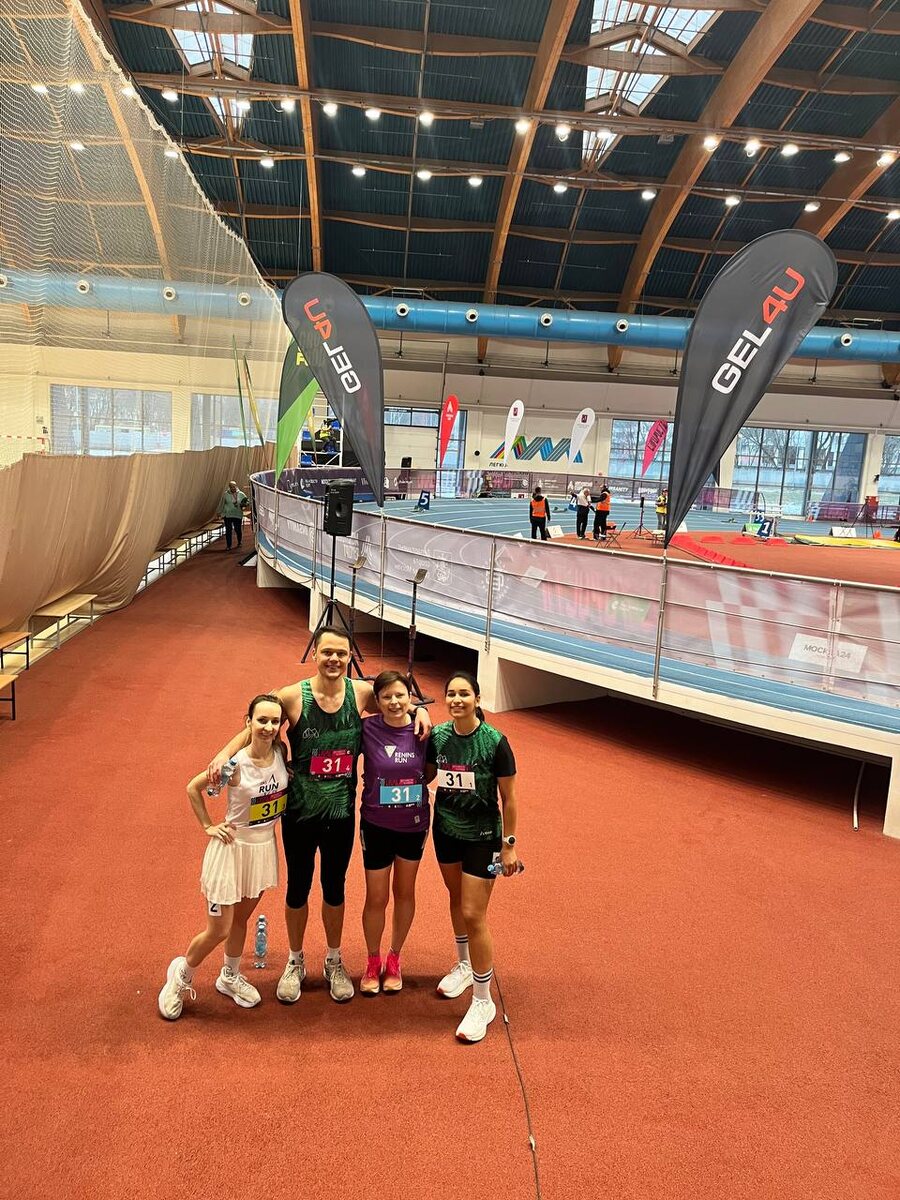 Команда в полном составе перед стартом