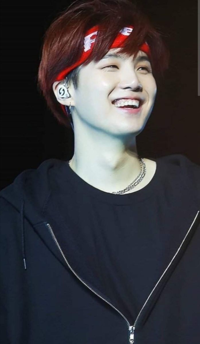 Лучший ученик! Отличник! Вот с кого надо брать пример! 