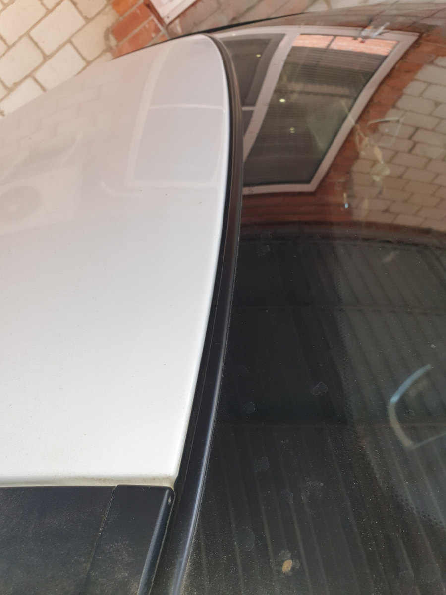 Без молдинга.