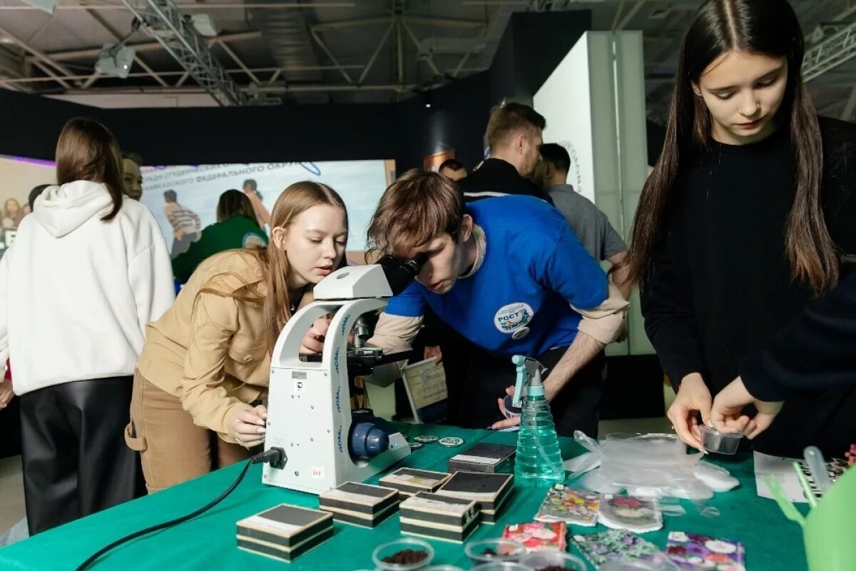    На Ставрополье прошёл форум для школьников к 60-летию студенческих отрядов