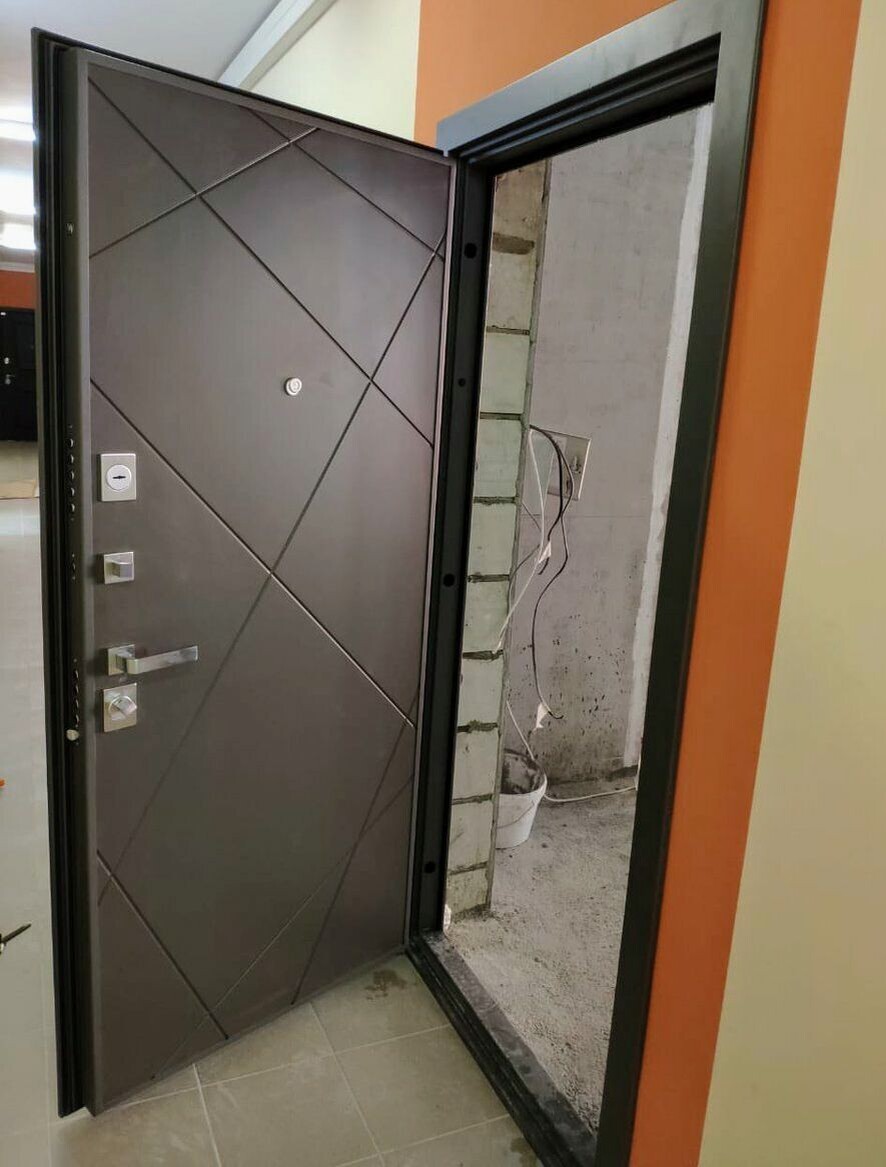 Как установить входную дверь своими руками