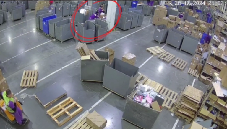    Со склада Интернет-магазина три оренбуржца похитили ювелирки на 113 тысяч рублей Белов Михаил Александрович