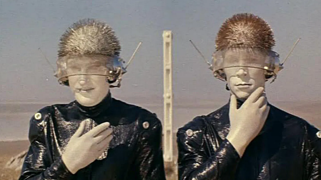 Кадр из фильма «Отроки во Вселенной» с сайта RKRP.SU