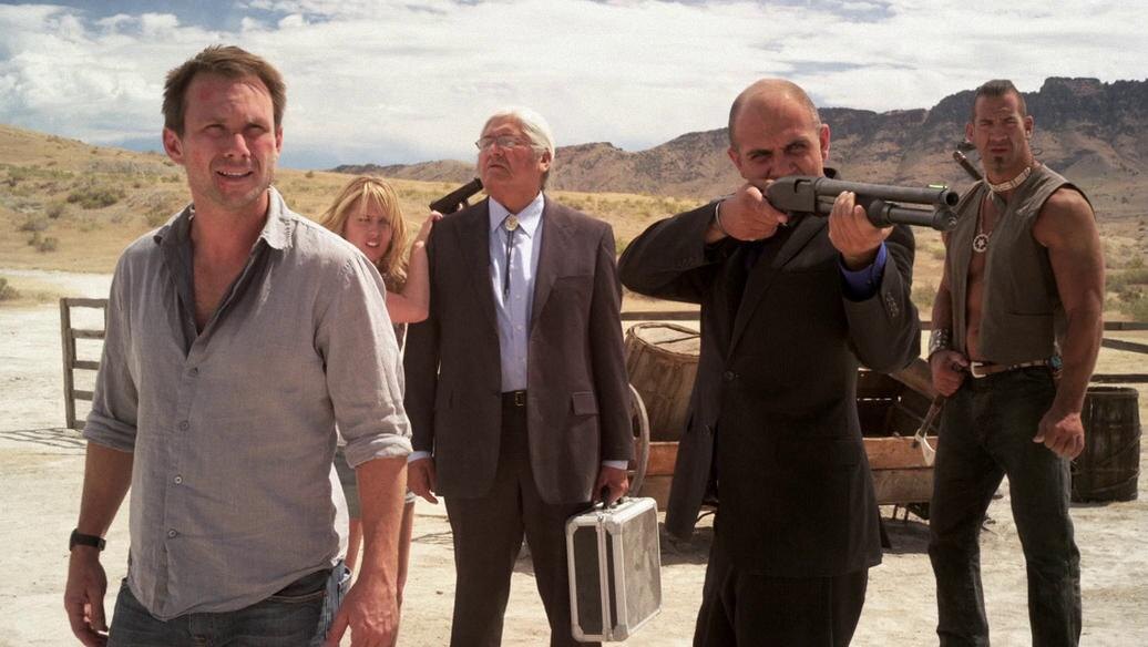 Пролистните изображение, чтобы увидеть следующий кадр из фильма «Пушки, тёлки и азарт» (2011)