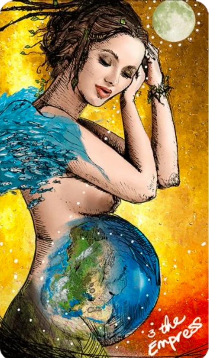 Императрица в полном своём образе - Мама Земля, Мама Женщина, Мама Вселенная.