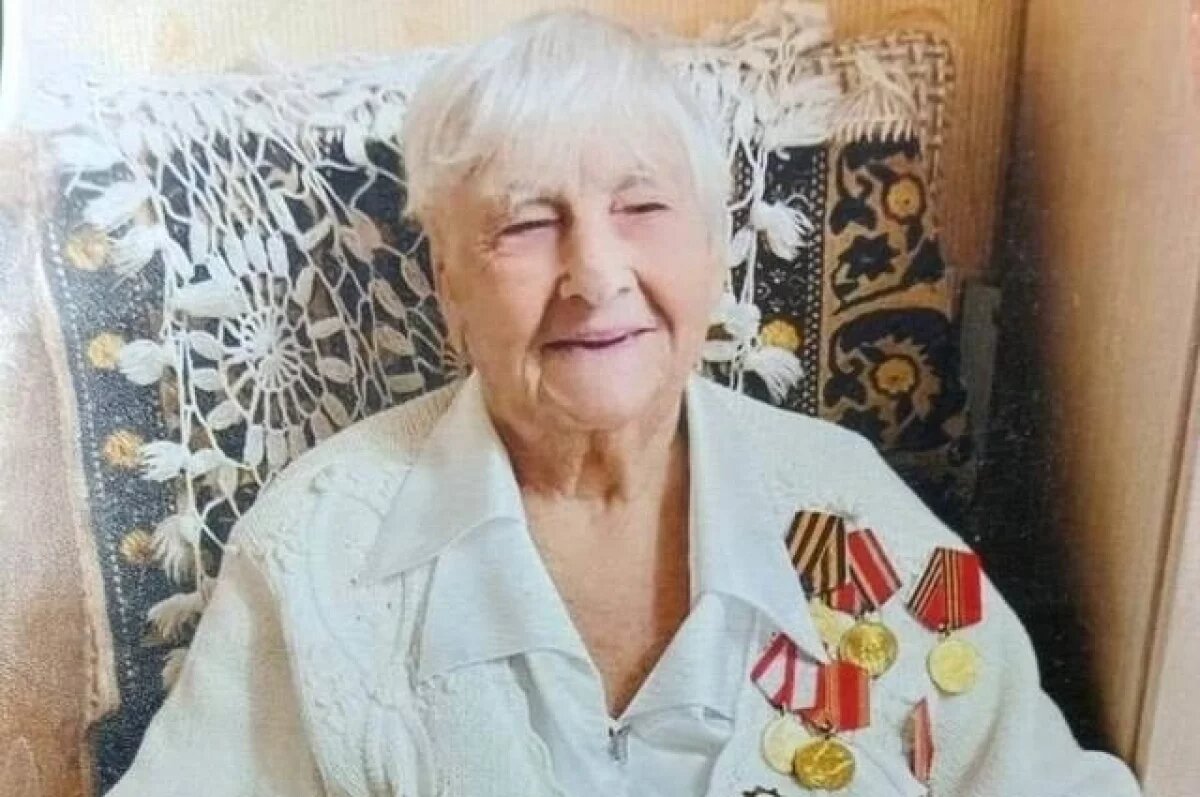    Вениамин Кондратьев поздравил с вековым юбилеем ветерана ВОВ из Краснодара